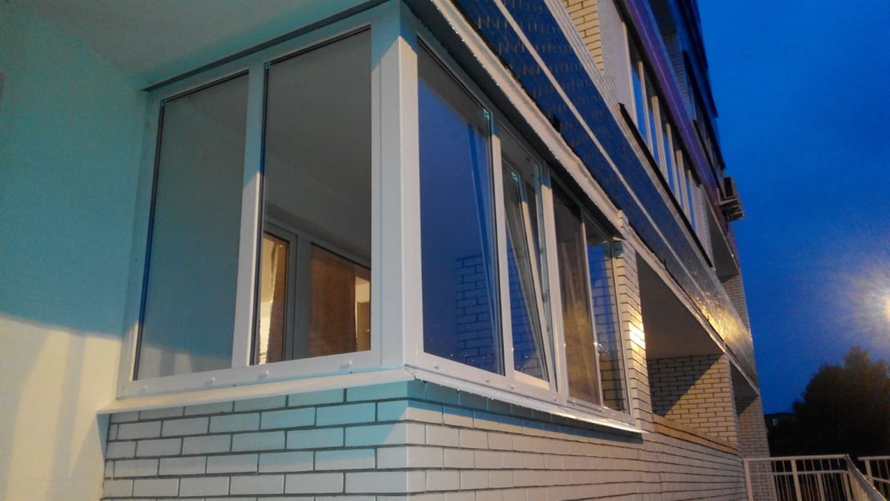 Остекление балкона в Кирове